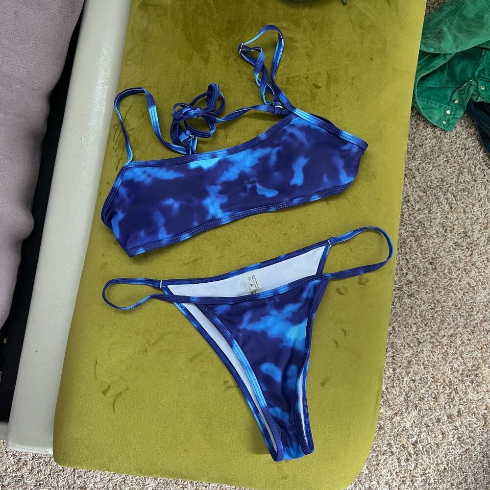 Blue tie dye water printed bikini swimsuit w removable padding